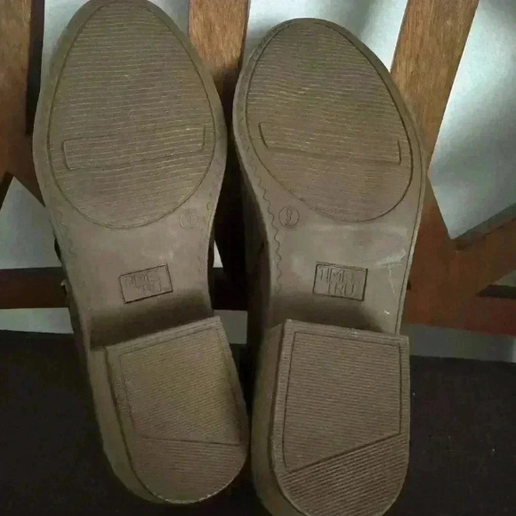 Women’s Ankle Boots Time and Tru memory Foam Used like a New Size 9 - Picture 7 of 9